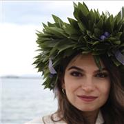 Laureata impartisce lezioni personalizzate di diritto, scienze politiche, scienze umane e  politiche